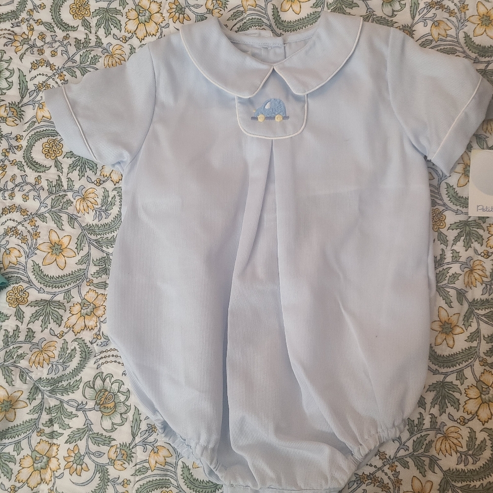 Petite Ami Baby Boy Classic Soft Blue Romper with a Embroidery Car Size 6 Months